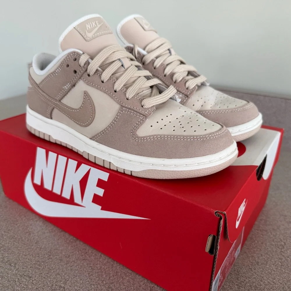 Women’s Brown Sand Nike Dunk Low - Picture 2 of 3